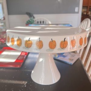 Rae Dunn Share pie stand